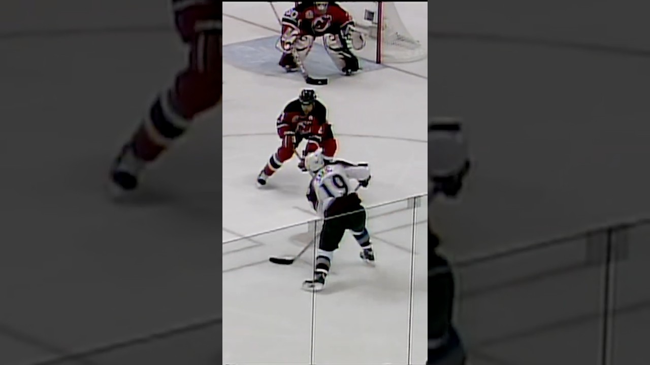Joe Sakic Had The Nastiest Wrister Ever 🔥