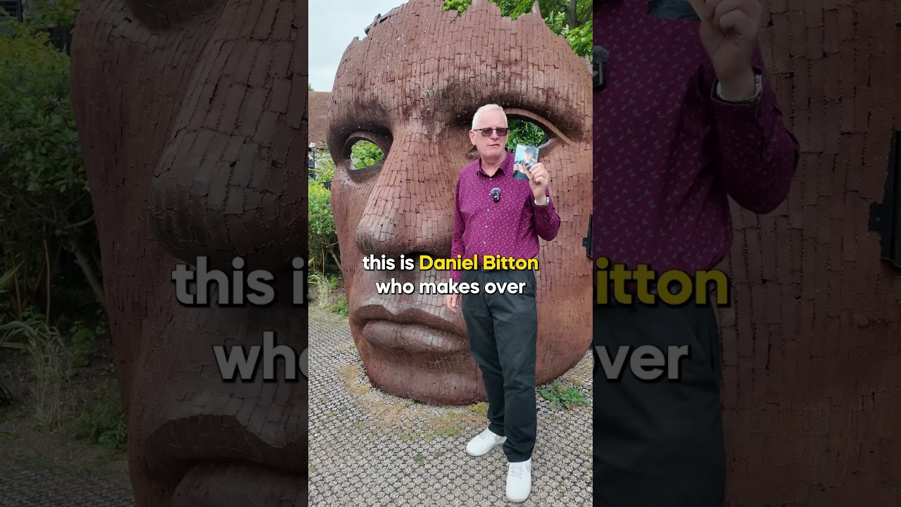 3 Top 3 Side Hustles for Students in 2025