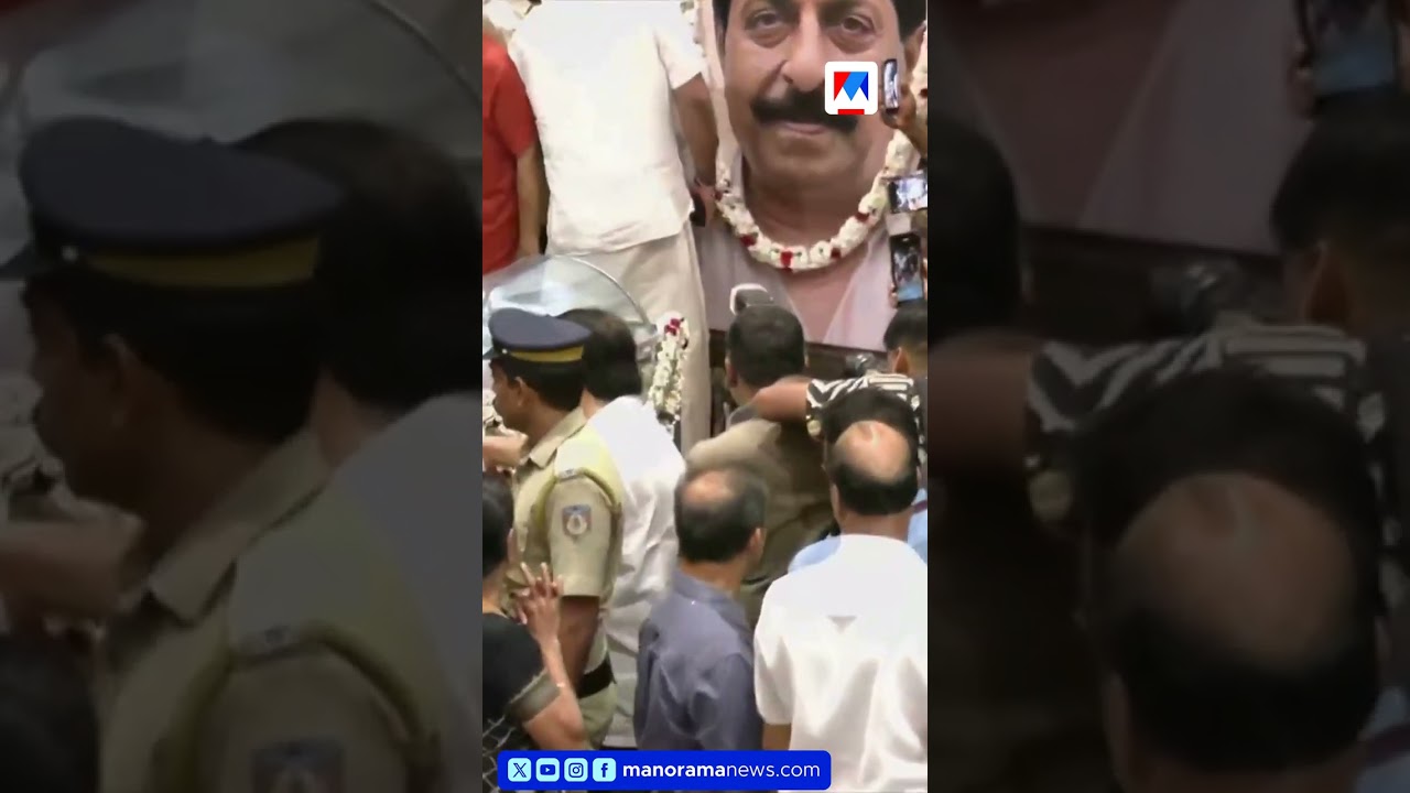 ദിലീപ് ടൗണ്‍ഹാളിൽ ശ്രീനിവാസന് അന്ത്യാഞ്ജലി 🕊️