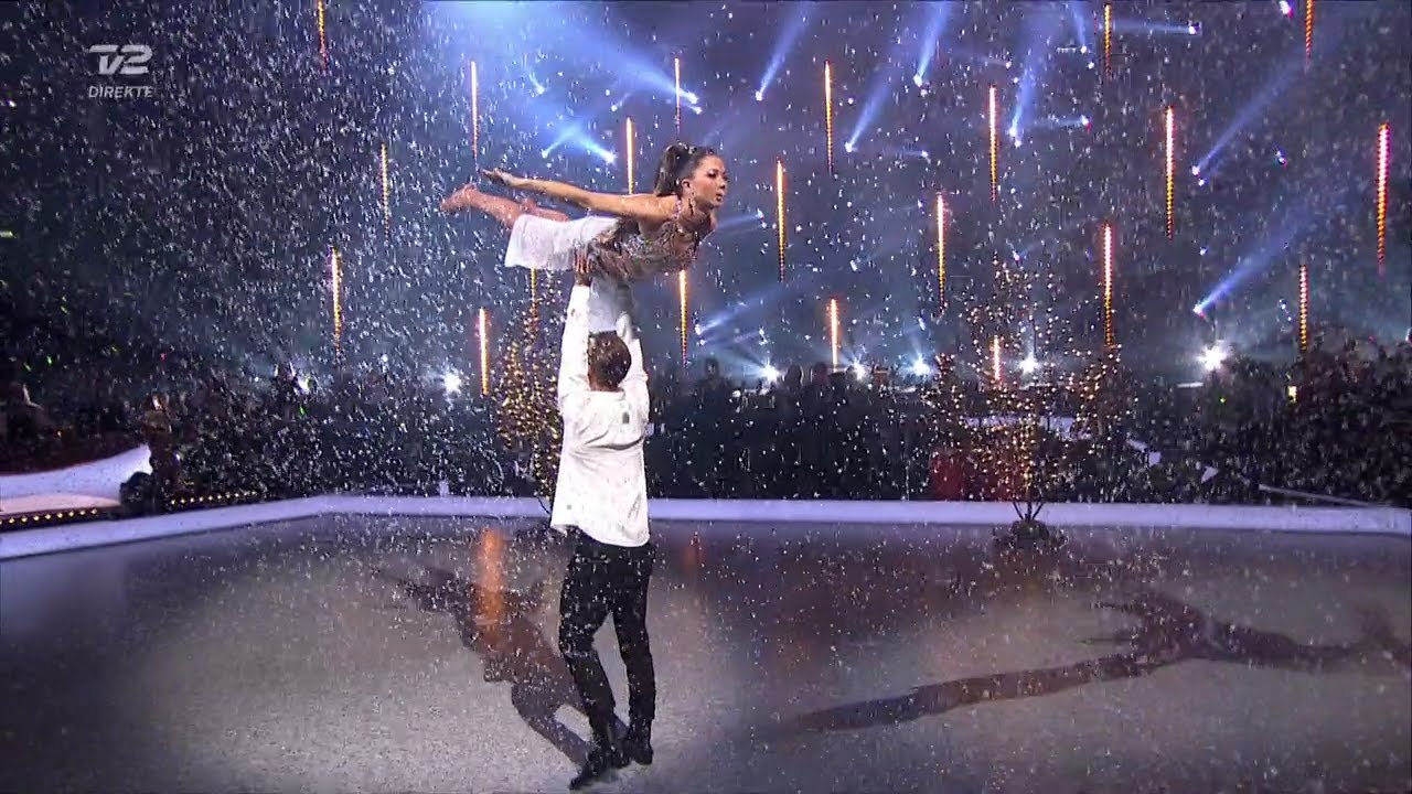 TV2 Vild med dans: Sarah & Morten perform 'Fix You' (2016)