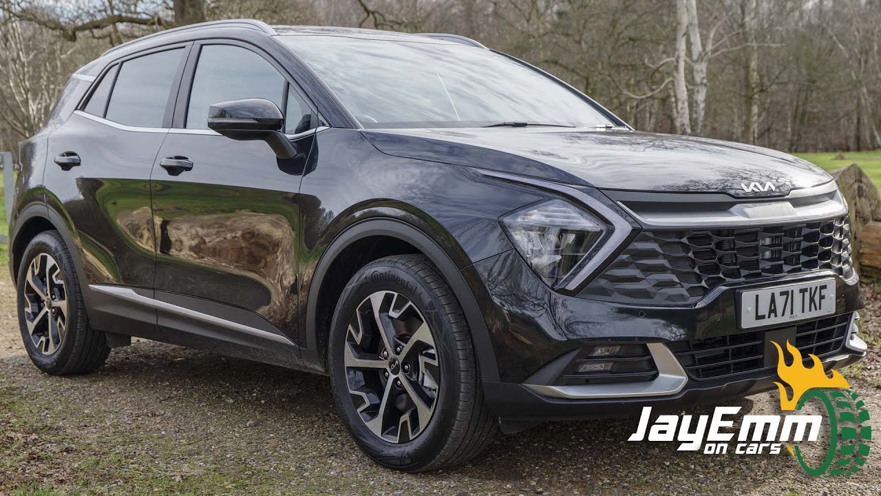 2022 Kia Sportage First Look 🚗 | Britain's Best-Selling SUV Gets a Stunning Makeover