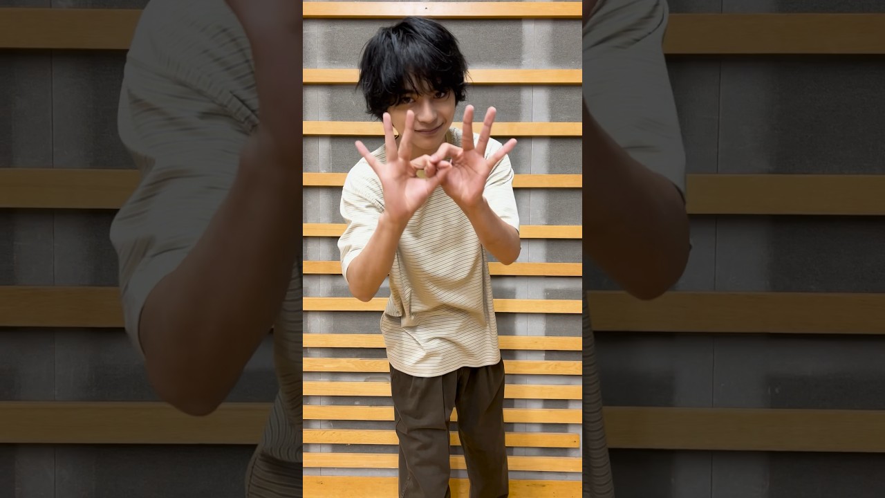 佐藤勝利が教える!手話で伝える『because』の振り付け動画🌙