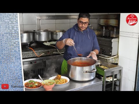 كسكروت رجب الغريب : كسكروت و صحن كفتاجي بالتن ومقرونة مغمومة  مطعم منذ 1974 من يزور المكنين يحصل