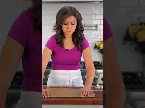 GENIUS Baking Hack!! How to line a Baking Pan #shorts