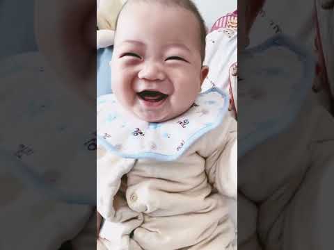 cute #baby #babyzworld #cutebaby #cute #babyzone #ytshorts #youtubeshorts