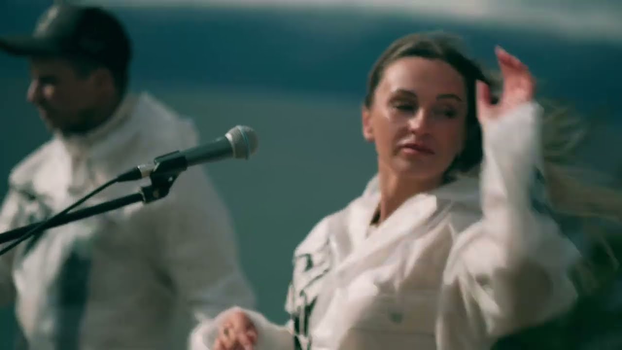 ENDEMIC & Julia Ernst Celebrate Life on Beautiful Olkhon Island 🌅