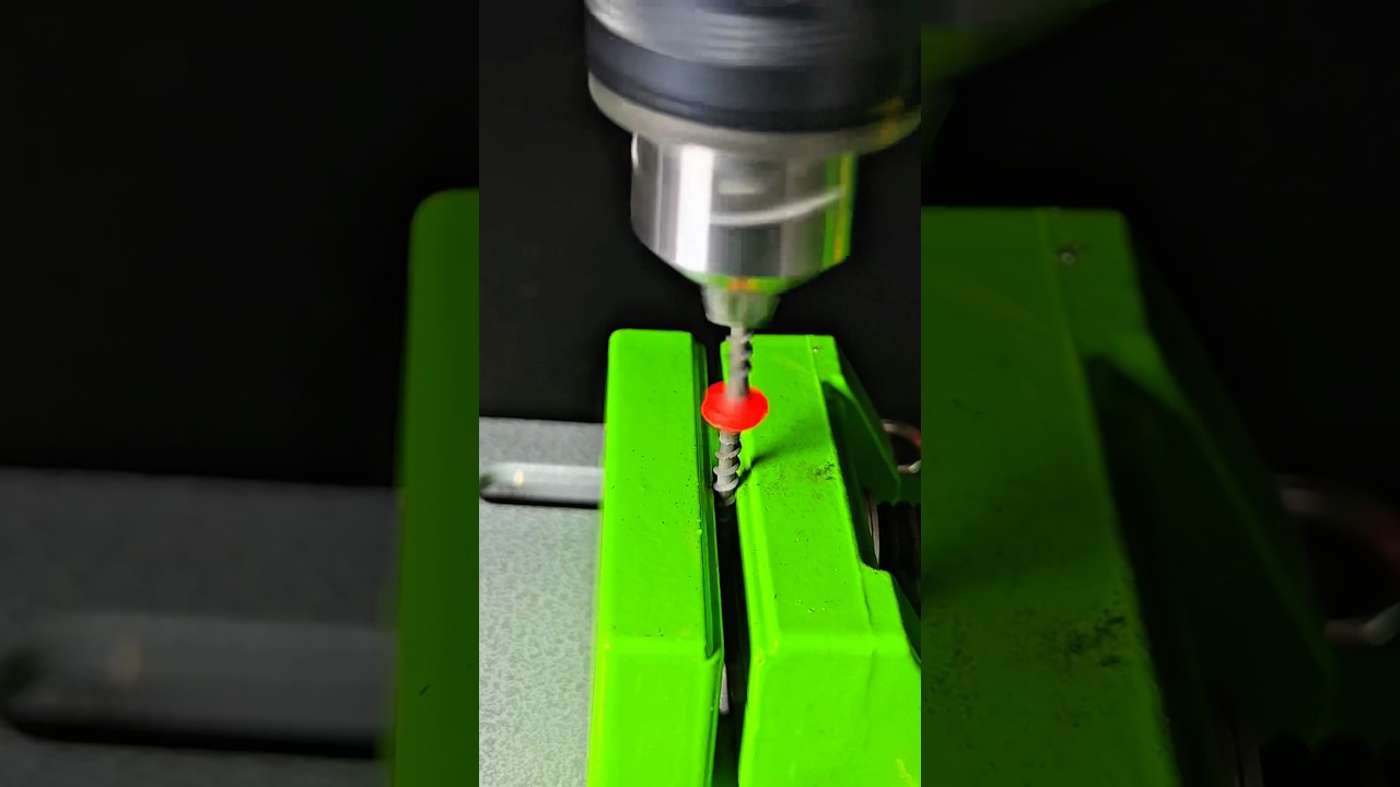 Self-Tapping Screw Test: Satisfying & Trendy 🔩
