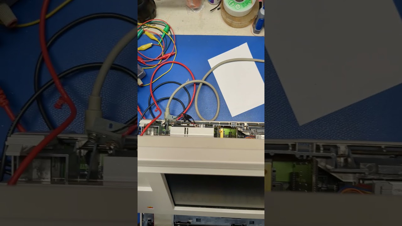 Fixing the Faulty Hybrid IC in a Vintage Macintosh Portable 🛠️