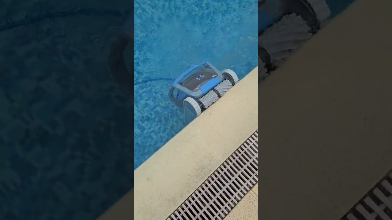 Dolphin M700 Robotic Pool Cleaner – Top Performance by Maytronics 🏊‍♂️