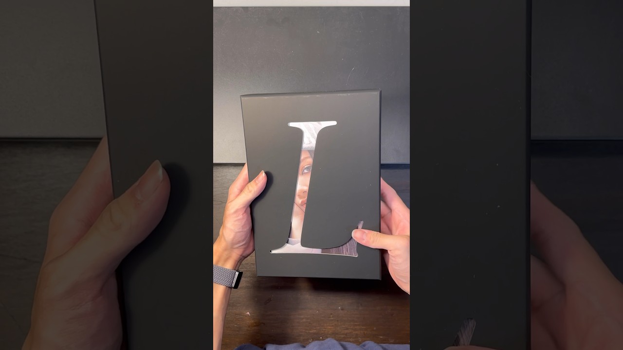 Unboxing Lisa's Debut Single Album 《LALISA》🎶