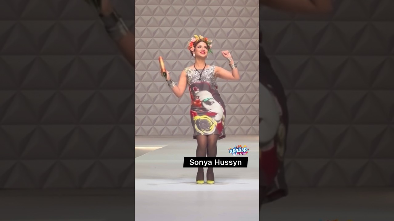 #SonyaHussyn as a showstopper for Deepak Perwani at Texpo Fashion Show Day 1 💃 #FashionShow