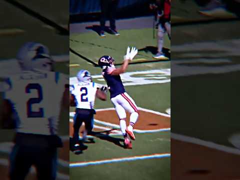 DJ Moore going OFF so far vs his former team 👀🔥 #shorts