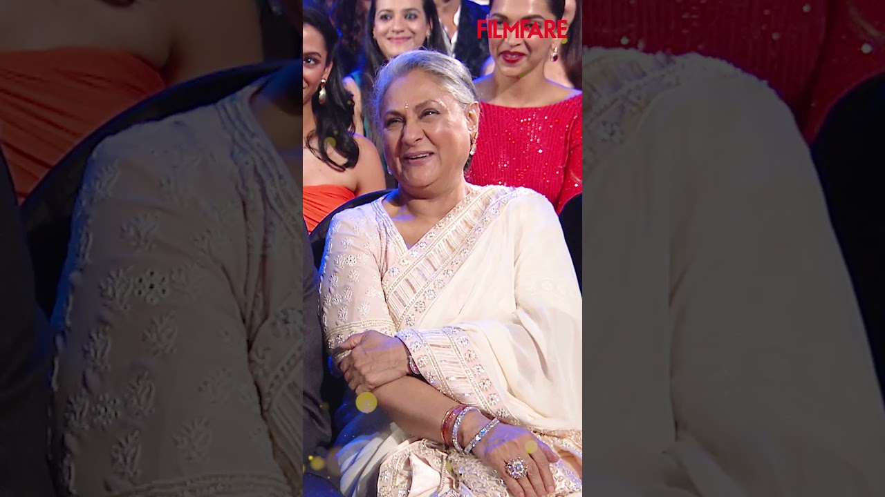 Celebrating Amitabh & Jaya Bachchan's Anniversary at the Filmfare Awards 🎉