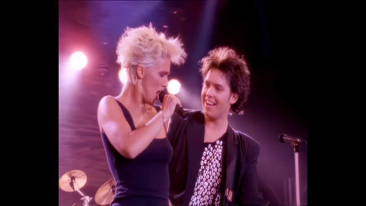 Roxette - Listen to Your Heart (Official Video) 🎶