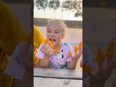 Как моя семья ест 3D Снеки 😮🍪😬 #funny