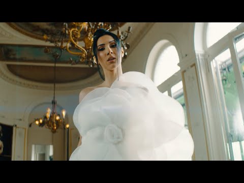 Lyna Mahyem - Full (Clip officiel)