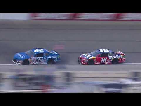 Kyle Busch and Kyle Larson beat and bang to the finish
