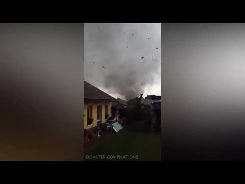 MAJOR Tornado Hits Hodonín, Czechia Jun 24, 2021 tornádo v Hodoníně