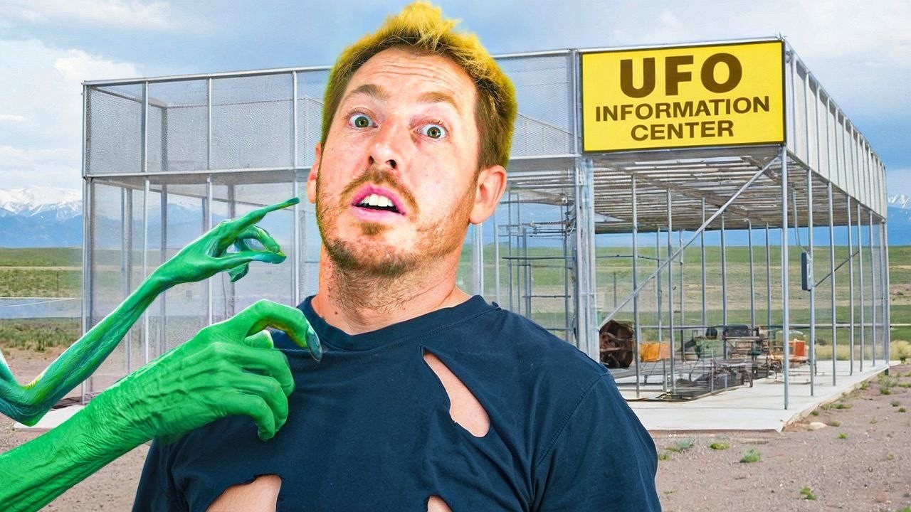 Overnight at UFO Watchtower! Alien Hunt 🌌