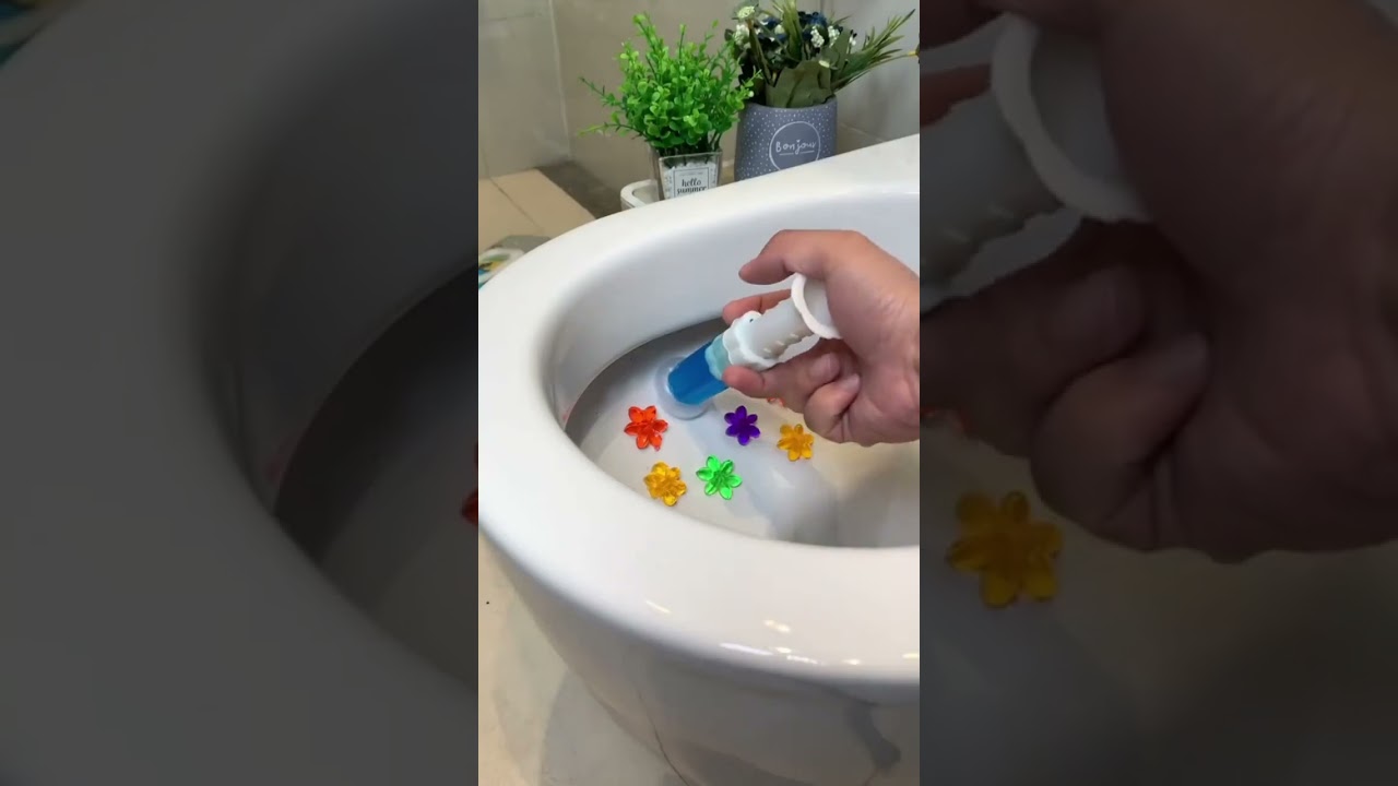 Aromatic Flower Gel Toilet Cleaner 🌸