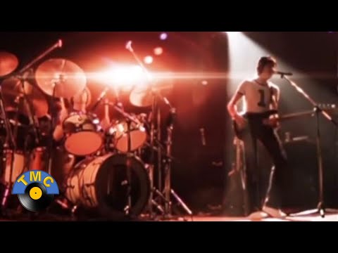 Pink Floyd - Another Brick In The Wall (Remastered) 1979