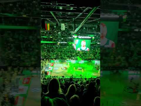 Žalgiris vs Rytas — This Is How Kaunas Welcomes Their Rivals #basketballgame #zalgiris #rytas