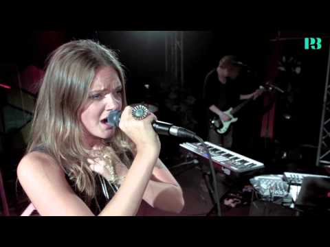 Tove Lo - Habits - Live i Musikguiden P3 Session
