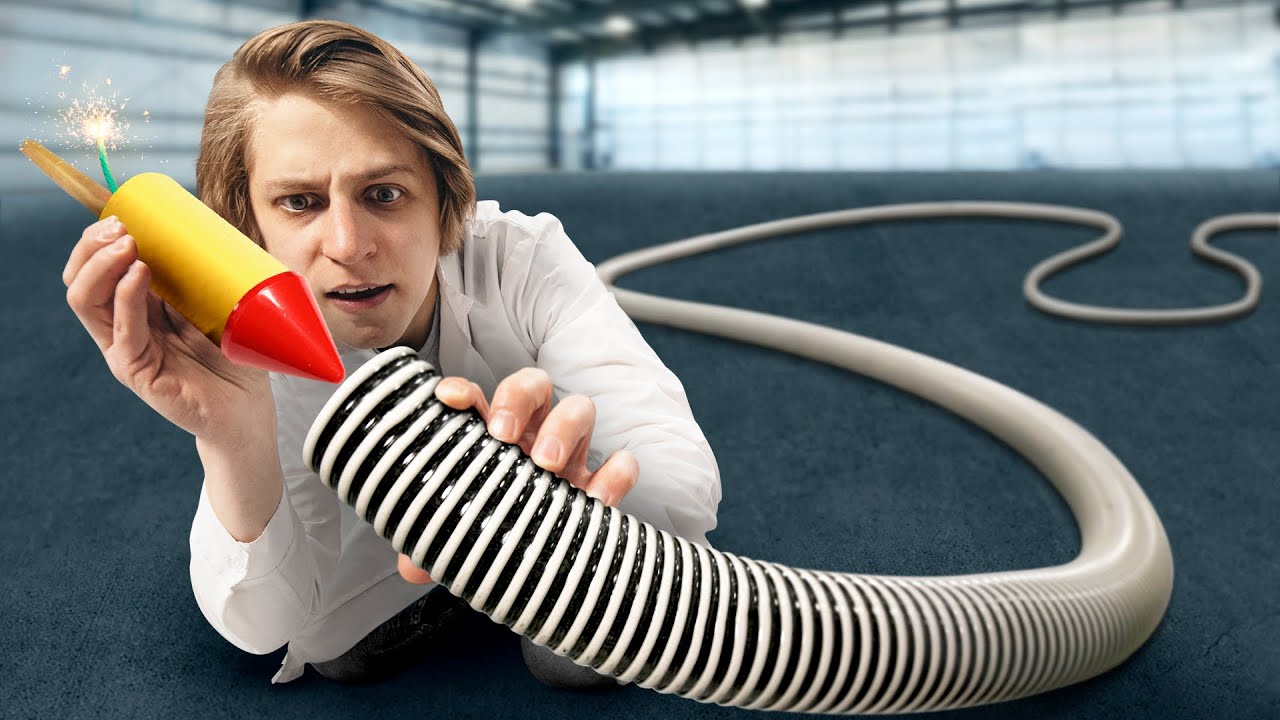Что случится, если запустить ракету в шланге? 🚀