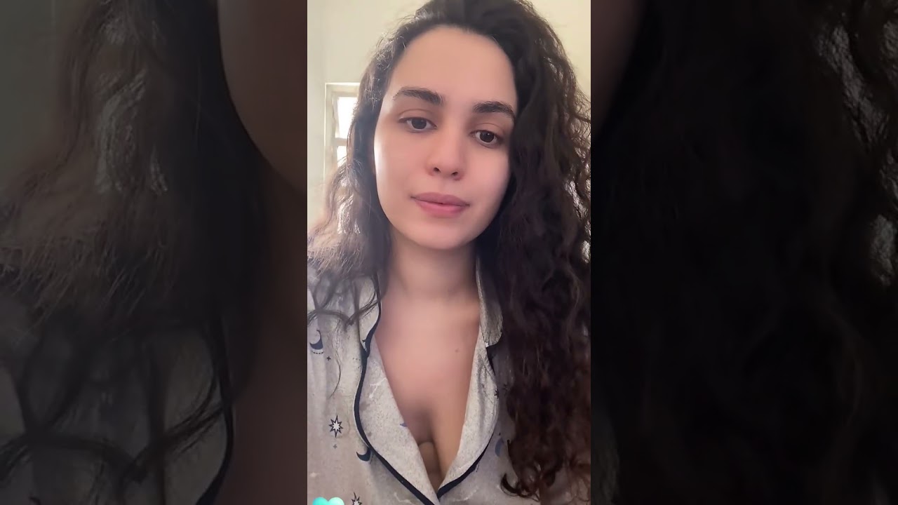 Lovely Girl💕37 #periscope #periscopelive #streamer #share #live #broadcast  #beautiful #vlog