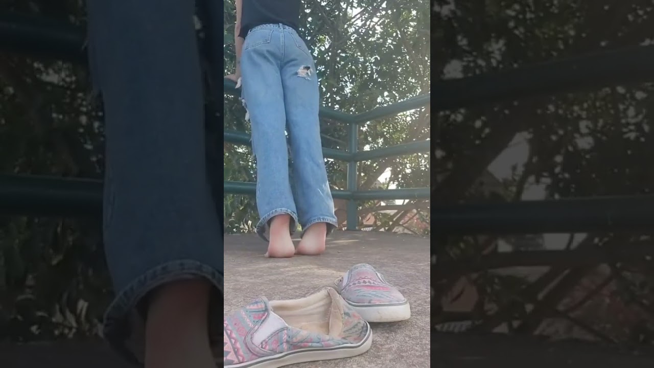 10 Exploring the Details of 10 Feet Barefoot 👣 #Shorts