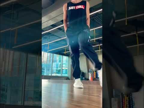 5УТРА - Давай сбежим - Танец (@vova_legend)