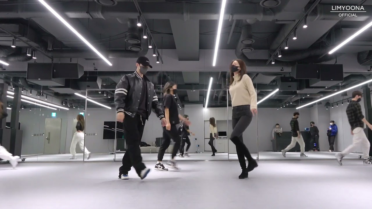 YOONA & Junho's Stunning 'Señorita' Dance Practice 🎶