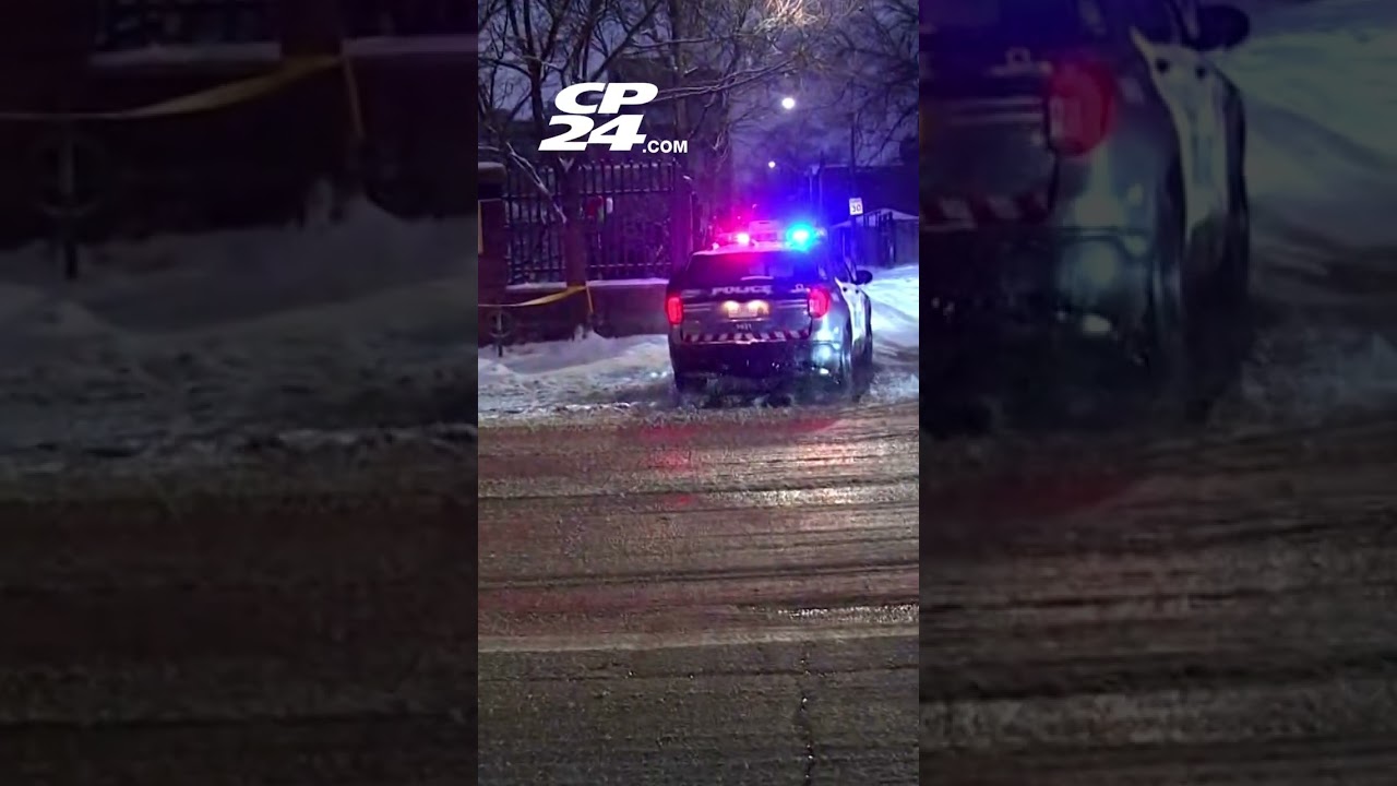 Toronto Police Hunt Female Suspect in Downtown Stabbing