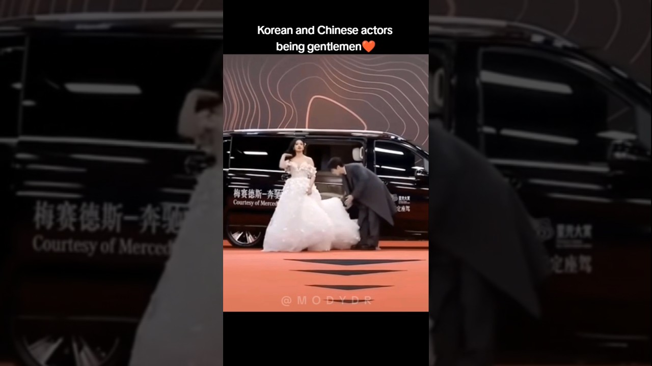 Korean & Chinese Actors Showing Heartwarming Gentlemanly Acts ❤️