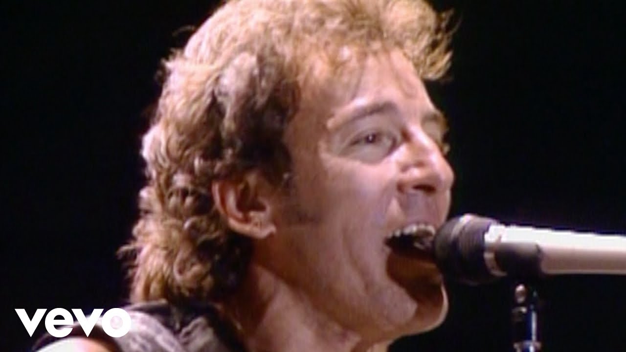 Bruce Springsteen - Live Performance of Twist & Shout / La Bamba