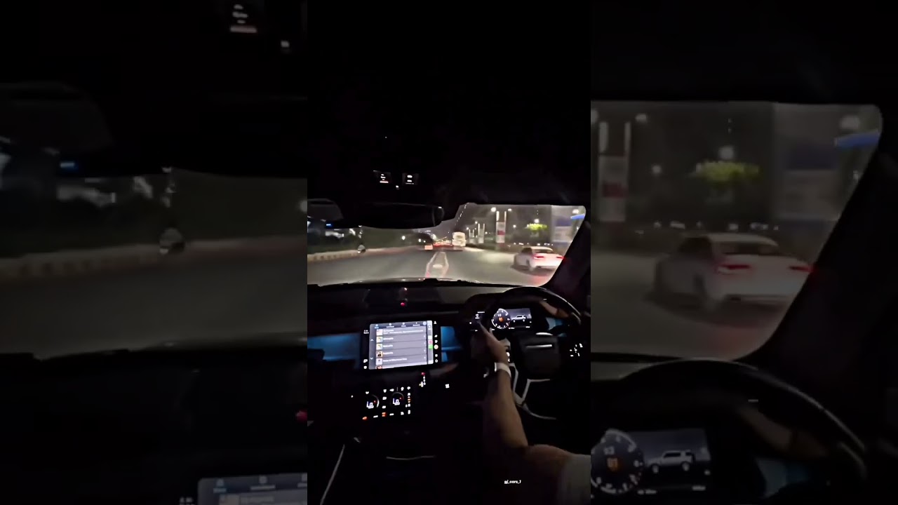 Defender 110 vs BMW: Epic Drag Race Showdown 🚗