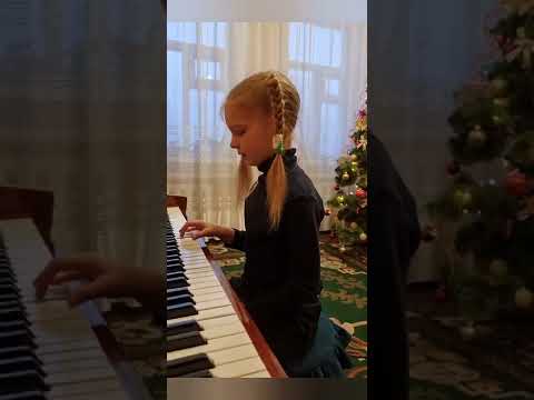 Улыбка похожа на рай...от Даши