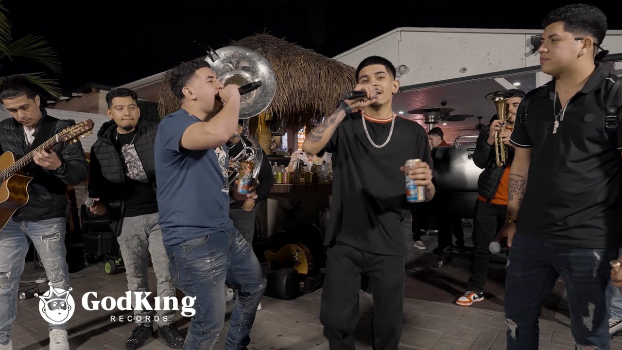 La Menchiza en Vivo | Los De Porte Fino y Poder Asignado