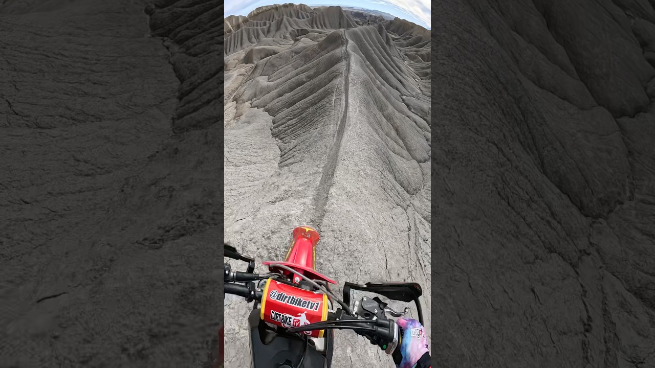 Experience the Thrill: Motorcycle Adventure on the High Line 🏍️