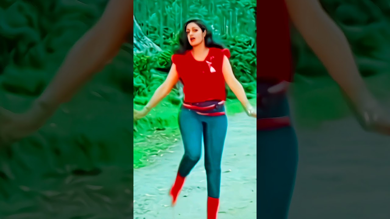 Sridevi's Iconic Solo Moment That Still Inspires 🌟