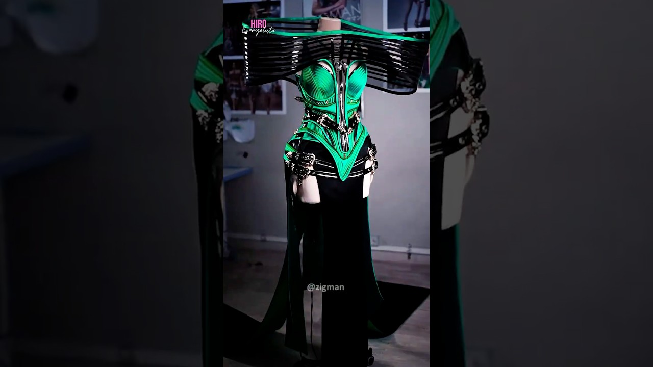 Cardi B's Stunning Drag Race Look ✨