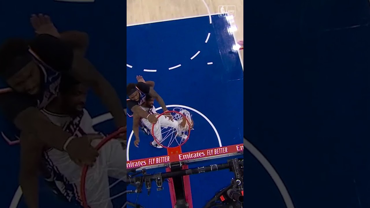 Mitchell Robinson's Poster Dunk on Joel Embiid 🏀
