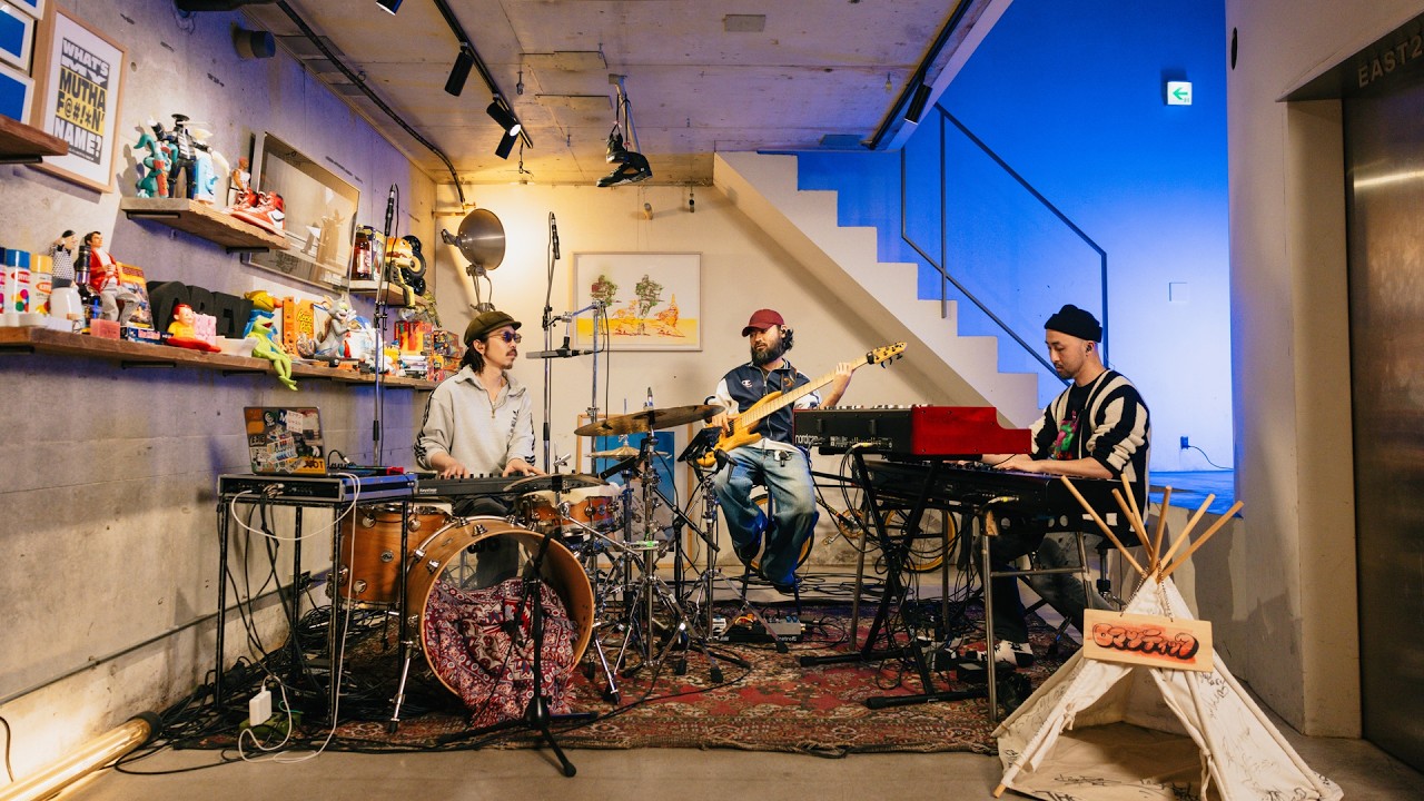 Jeremy Quartus : DOG HOUSE STUDIO | MNC Teaser