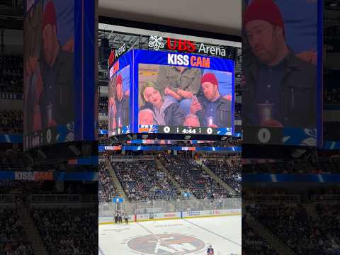 ๐ฎ This kiss cam had the CRAZIEST ending!!! ๐ฎ