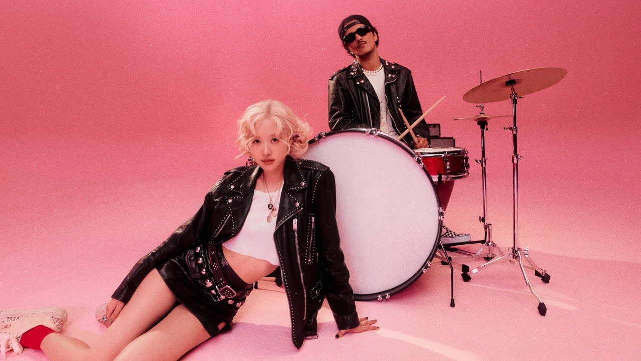 ROSEฬ & Bruno Mars - APT. ๐ถ Official Music Video | Stream & Download Now