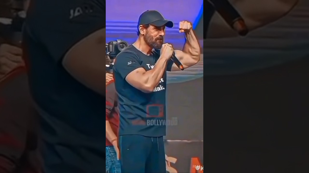 John Abraham Wows Fans with Impressive Biceps on Stage 💪