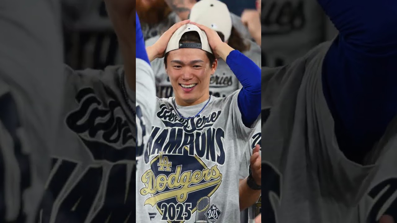 Celebrate Baseball Legend's Iconic Moment in the World Series 🏆