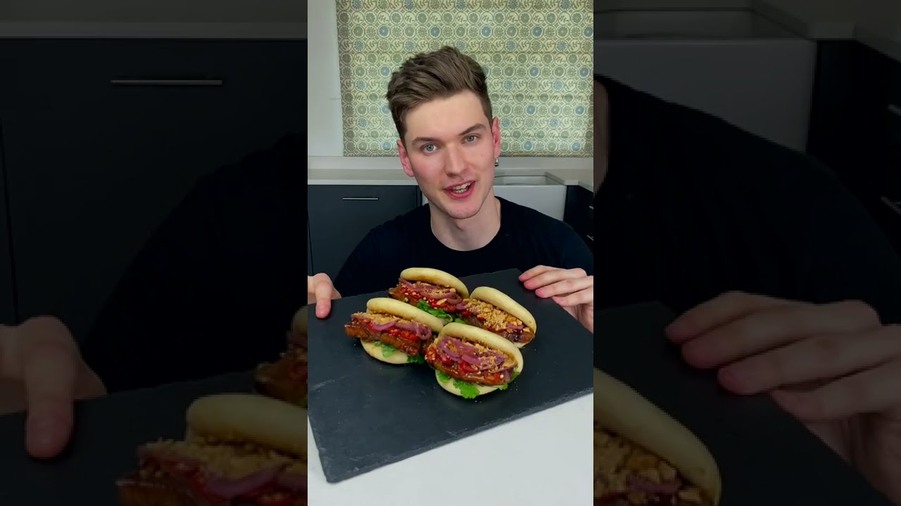 Gua Bao: Steamed Pork Belly Buns 🥢