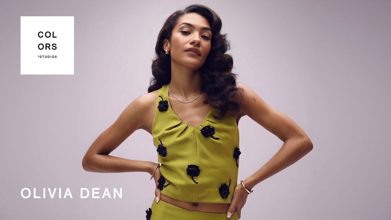 Olivia Dean Performs 'A Couple Minutes' on COLORS SHOW