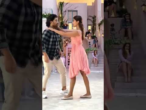 Allu Arjun And Pooja Hegde ala vaikunthapurramuloo make scene 😎#shortsfeed #shortsvideo #viralshorts